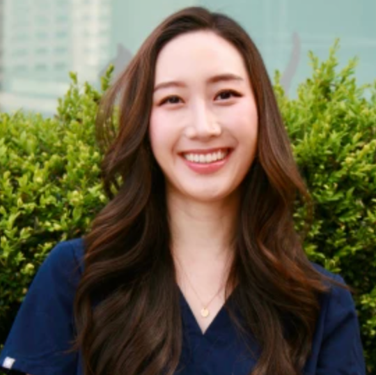 Dr.Diana Choi ✅ Verified Vet